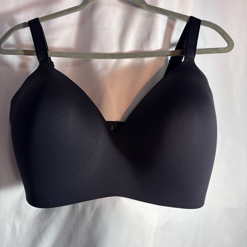 KNIX Sz 36H Wingwoman Black Seamless Bra Adjustable Straps & Back NWOT